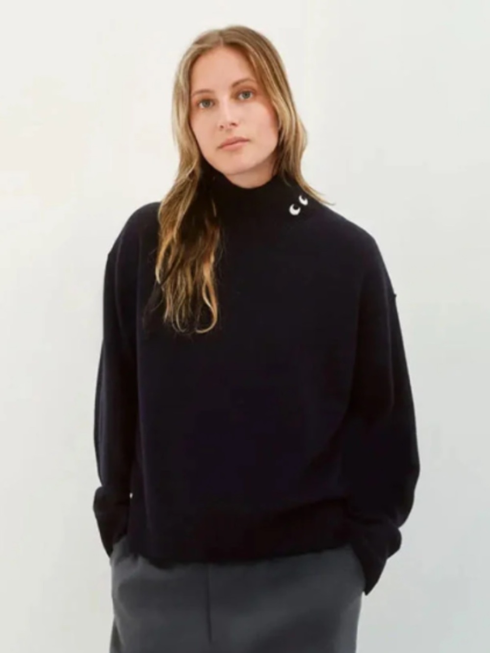 Anya Hindmarch x Uniqlo "Eyes" 100% Cashmere Mock Neck Sweater Navy Size XS